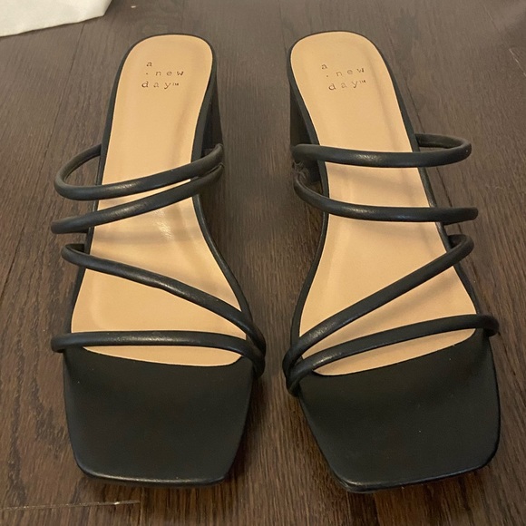 Block heels - Picture 2 of 4